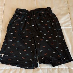 Under Armour Kids Black Patterned Shorts